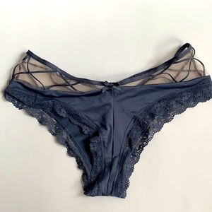 VS Grey lace panty (NWOT)